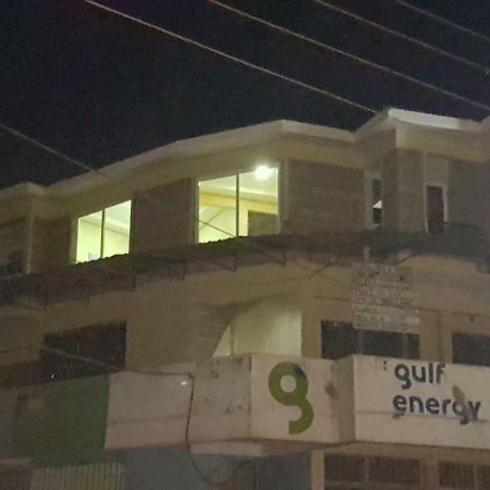 Meru Adala Motel المظهر الخارجي الصورة