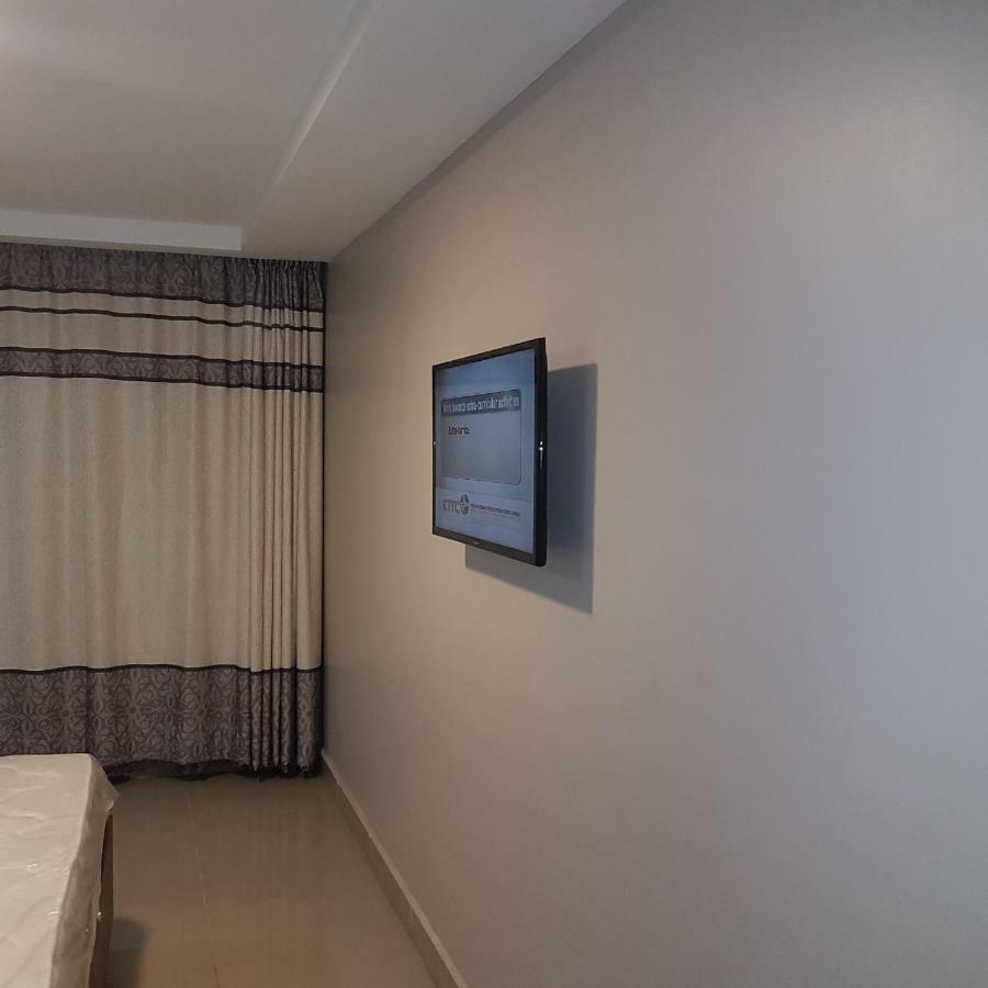 Meru Adala Motel المظهر الخارجي الصورة